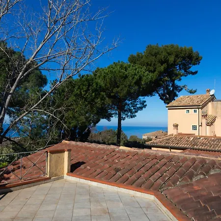Nyaraló Teresa - Country By Kalavria Holidays