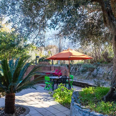 Teresa - Country By Kalavria Holidays 度假居